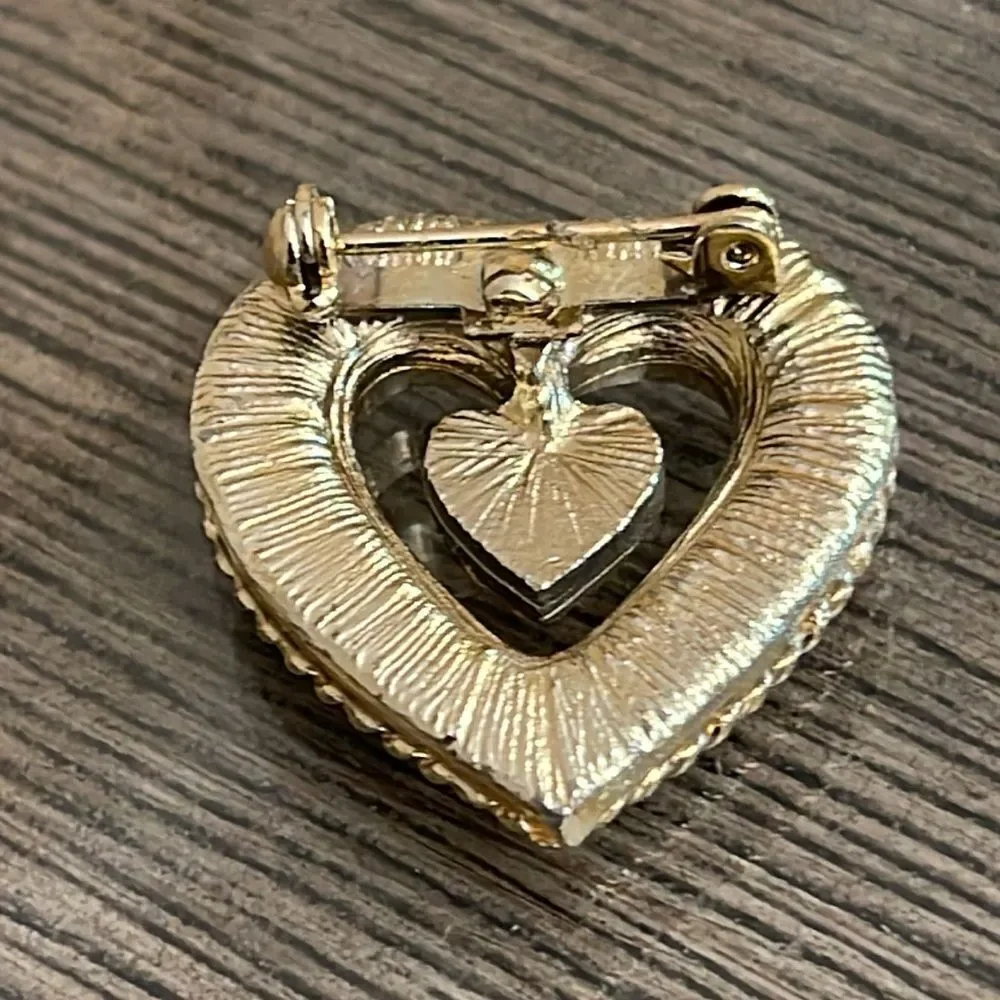 Vintage Light Gold-tone Texture Heart Pin with Rhinestone Accents
